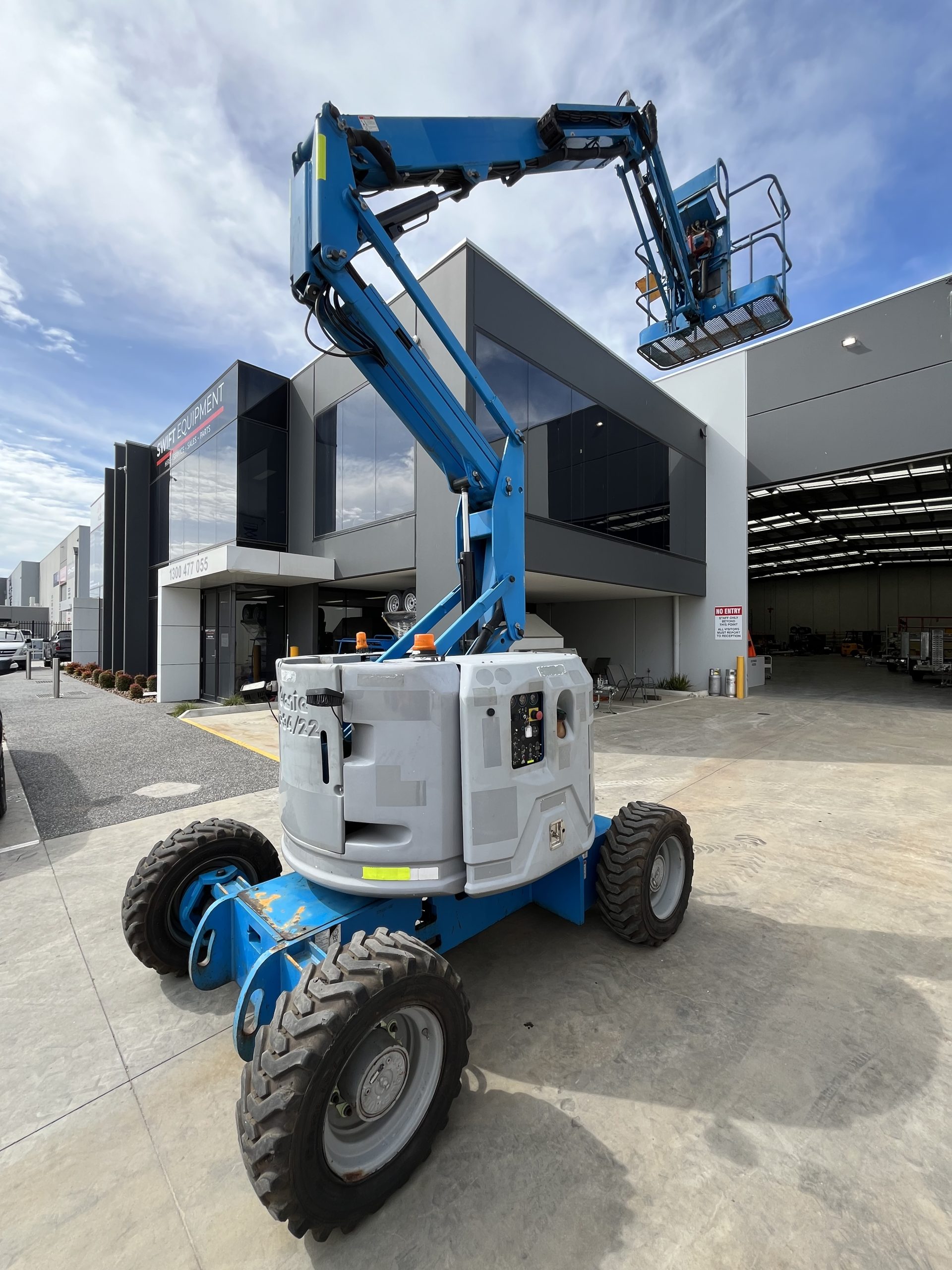 Genie Z34 Boom Lift 2016 Model - Image 2