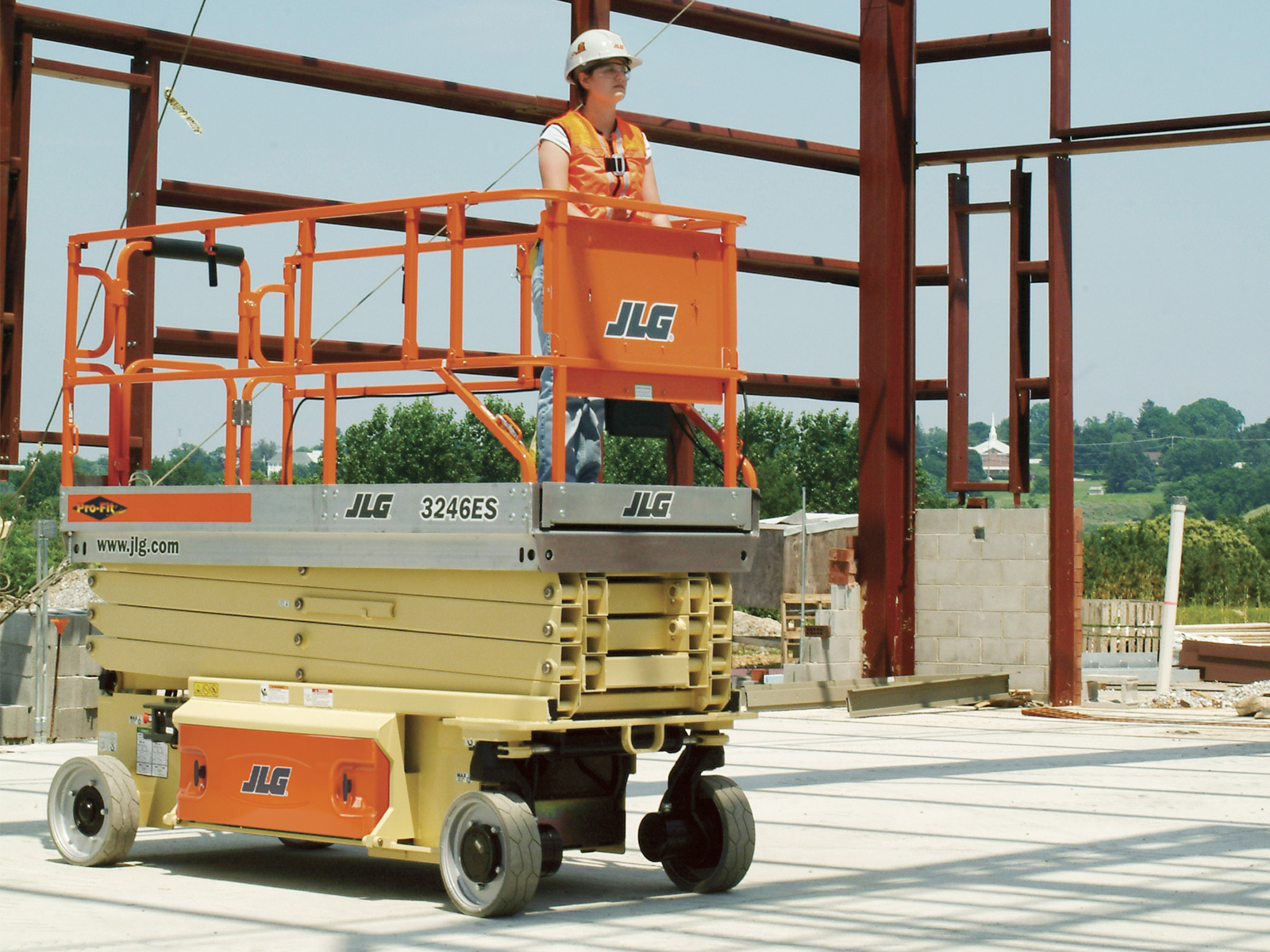 10m 32ft Electric Scissor Lift Hire - Image 3