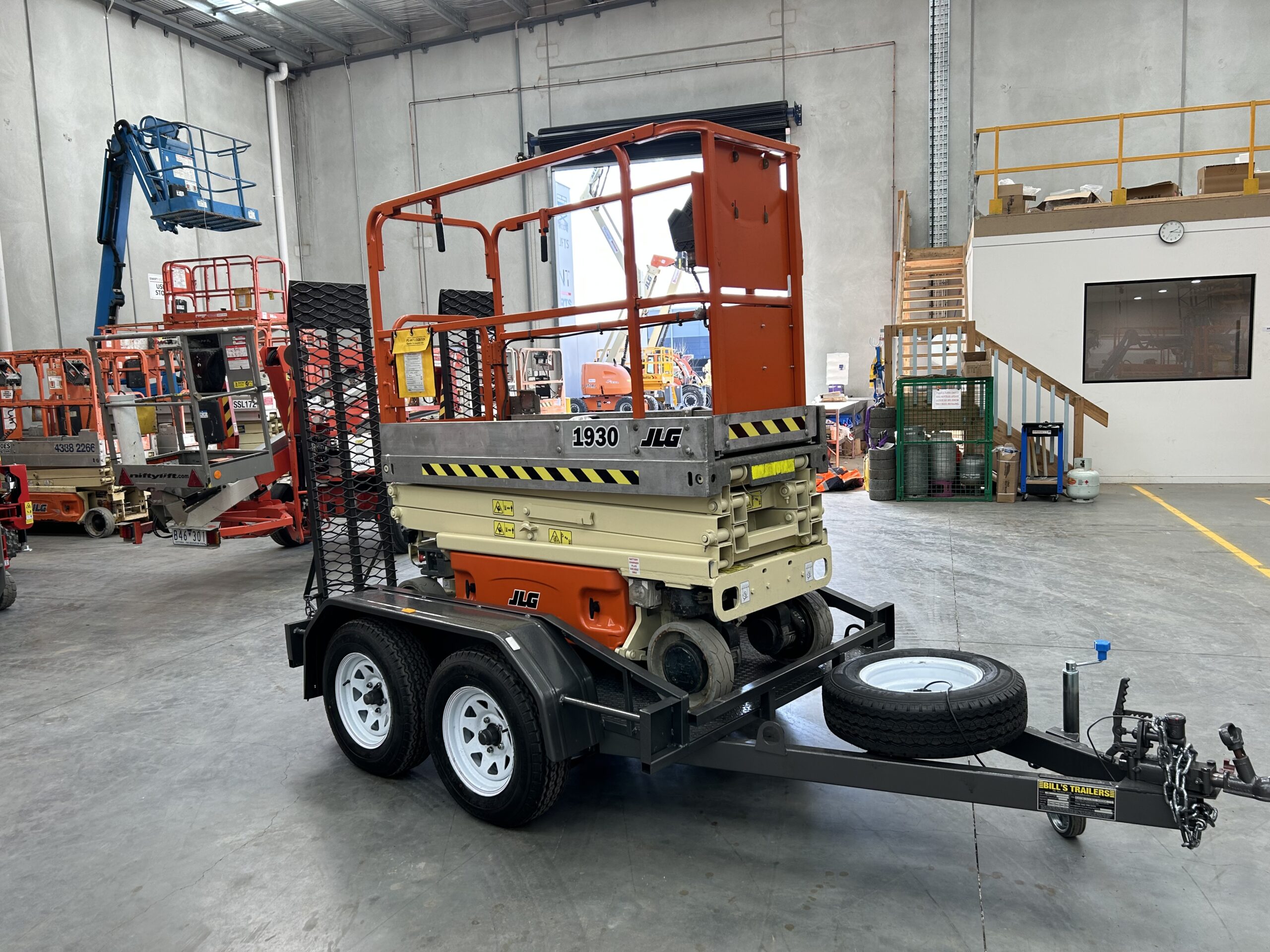 JLG 1930ES 19ft Scissor painted and recertified on trailer – with warranty - Image 8