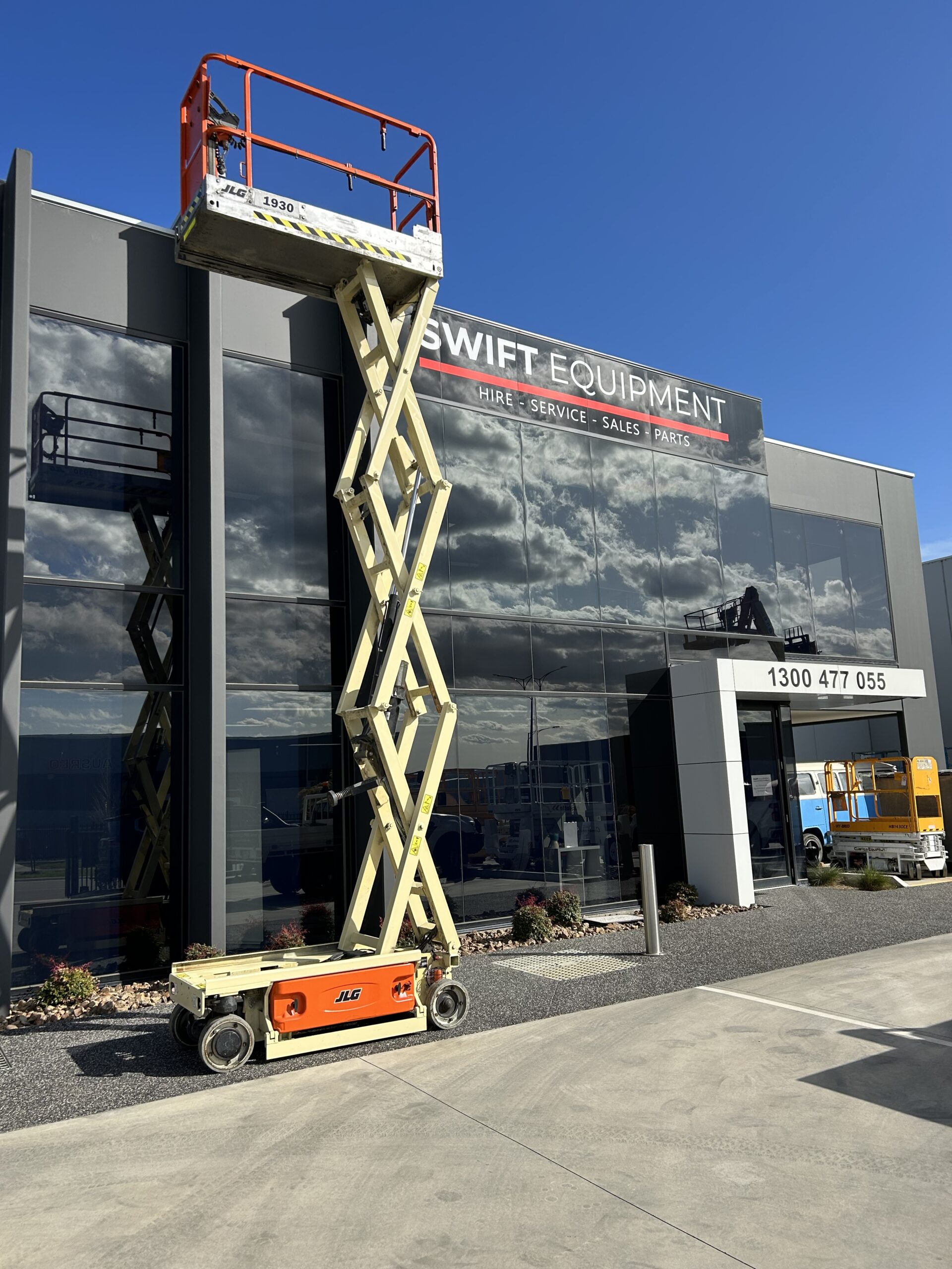 JLG 1930ES 19ft Scissor Painted and Recertified With Warranty - Image 6