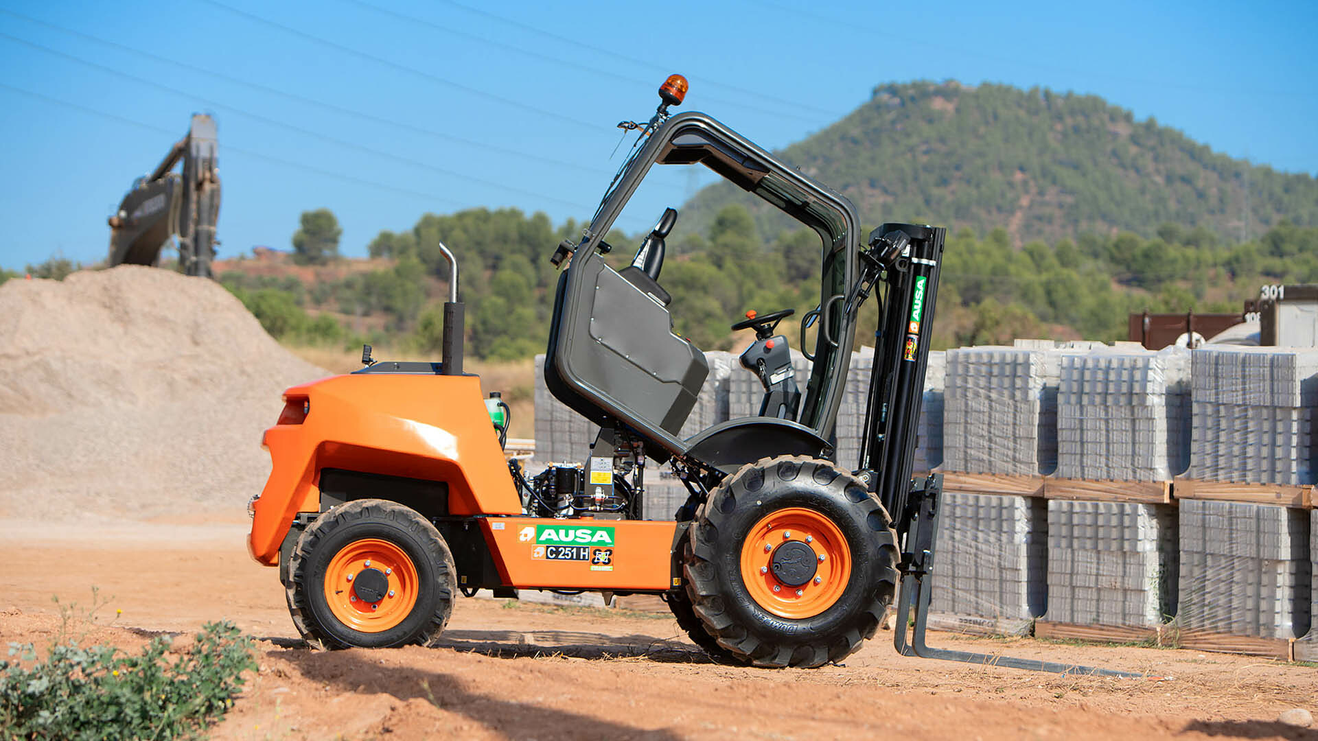 AUSA C251Hx4 2.5T Semi Closed Cont Mast Forklift - Image 2