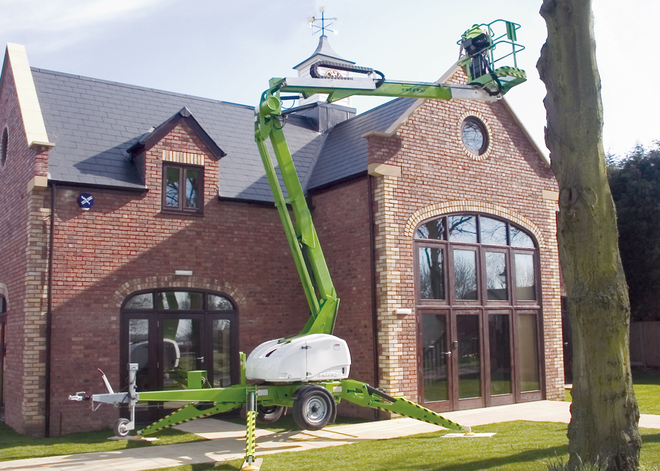 Nifty 150T 15m Telescopic Trailer Mounted Boom - Image 3