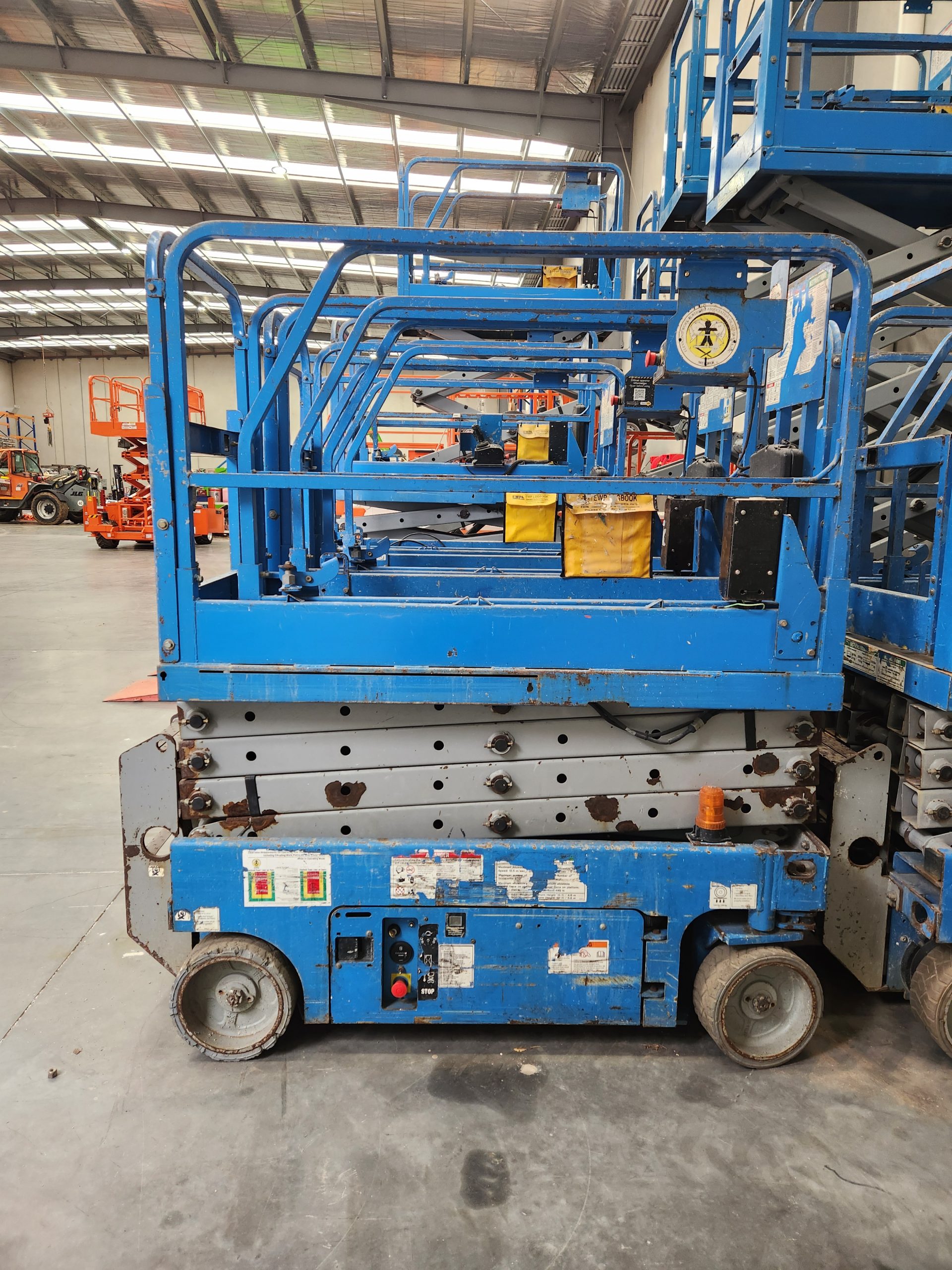Genie GS1932 Electric Scissor Lift - 2008 - Image 7