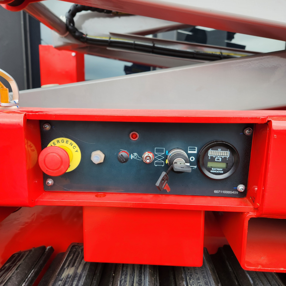 Swift TS10E Electric Tracked Scissor Lift - Image 8
