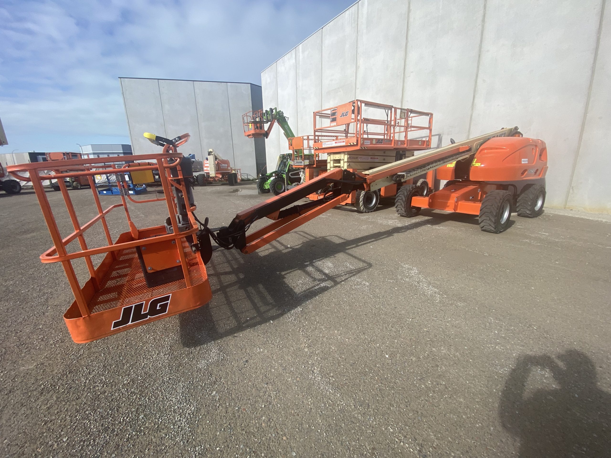 JLG 460SJ 46ft Diesel All Terrain Straight Boom Lift - Image 5