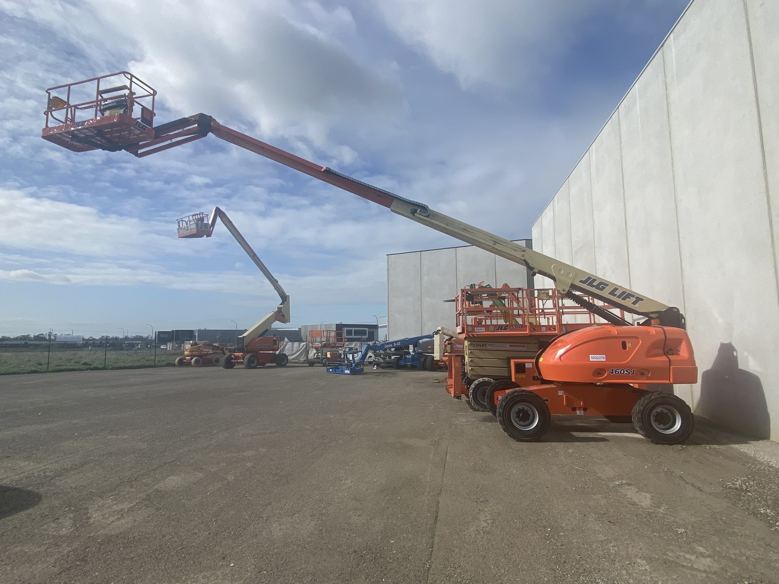 JLG 460SJ 46ft Diesel All Terrain Straight Boom Lift - Image 8