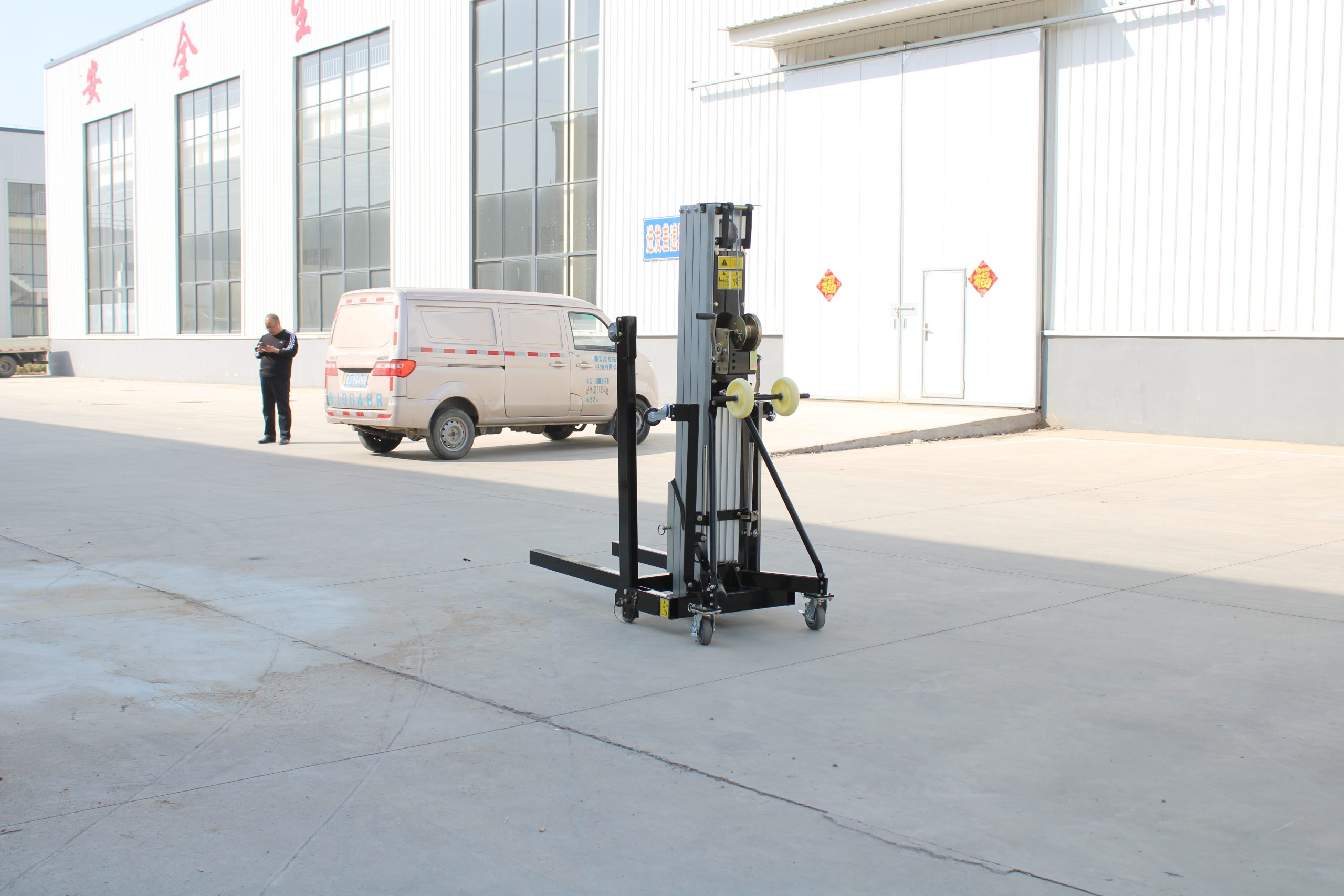 Swift ML45 4.5m Material Lift - Image 4