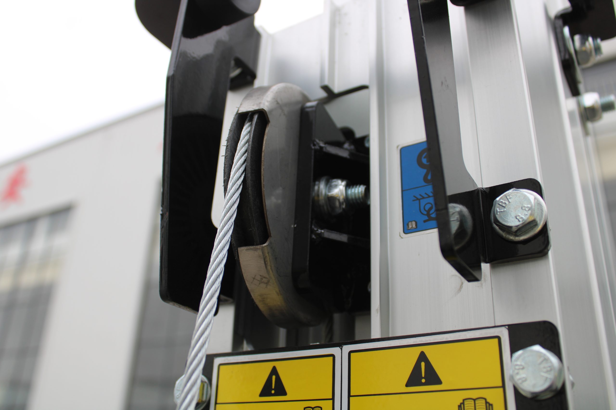 Swift ML45 4.5m Material Lift - Image 14